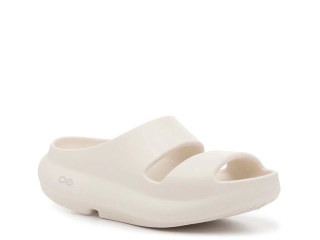 OOFOS OOyea Slide Sandal - Free Shipping | DSW
