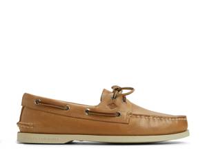 Featuring a men's Sperry boat shoe.