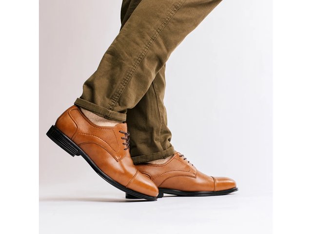 Vance Alec Cap Toe Oxford - Free Shipping | DSW