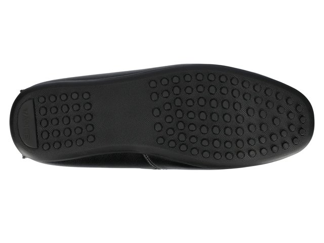 Yates Penny Loafer