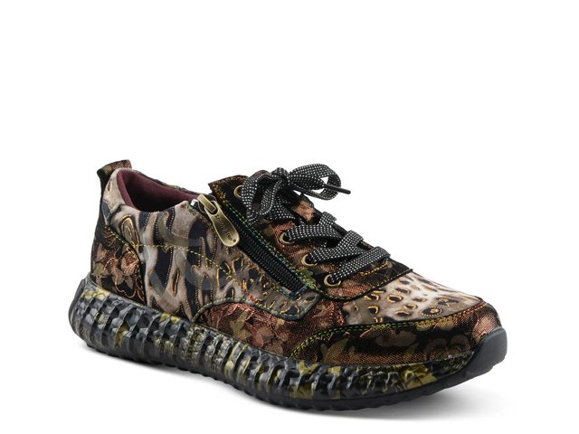 L'Artiste Exploroar Sneaker - Free Shipping | DSW