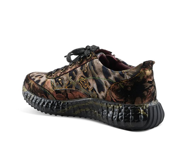 【送料込】NOVEMBER ARTISTE BLACK DESIGN 150cm L'Artiste Exploroar Sneaker - Free Shipping | DSW