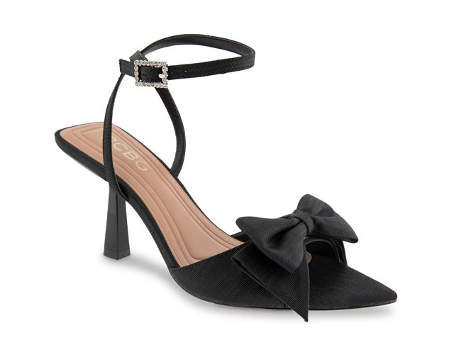 BCBGeneration Ilana Pump