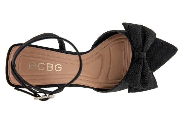 BCBGeneration Ilana Pump