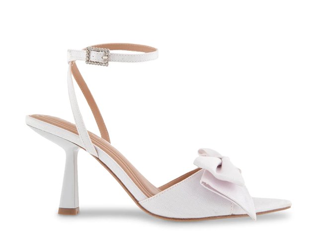 BCBGeneration Ilana Pump