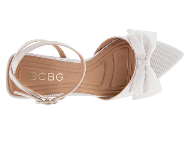 BCBGeneration Ilana Pump