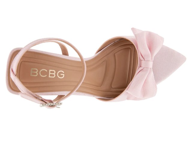 BCBGeneration Ilana Pump