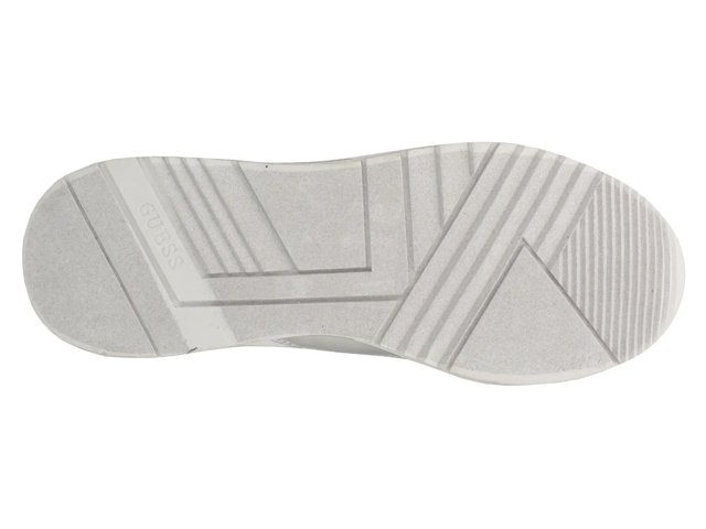 【GUESS】モクシア Guess Moxea Sneaker - Free Shipping | DSW