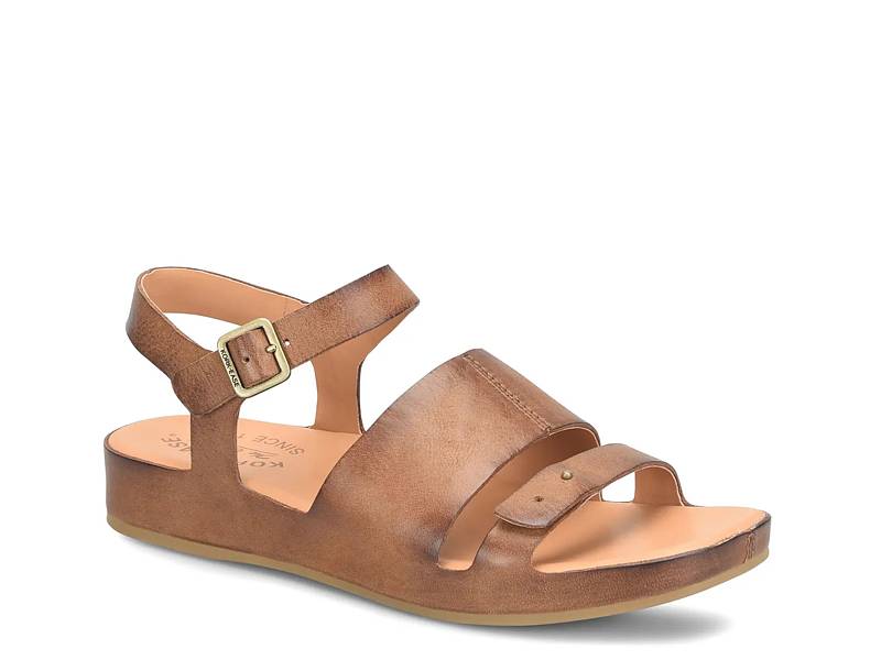 Mona Sandal