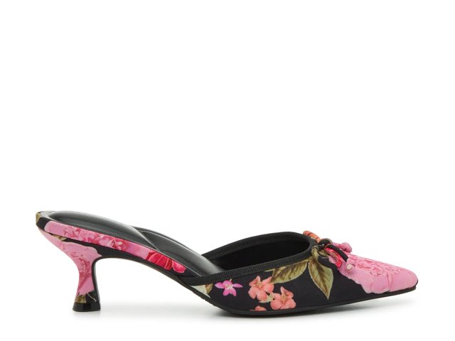 Kelly & Katie Sashia Pump