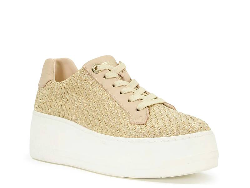 Episode Core Platform Sneaker - Women's