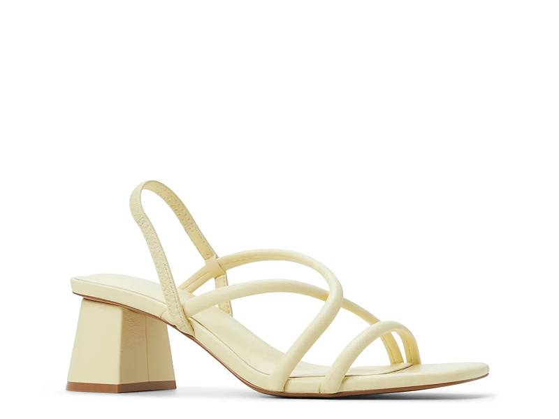 Kiira Sandal