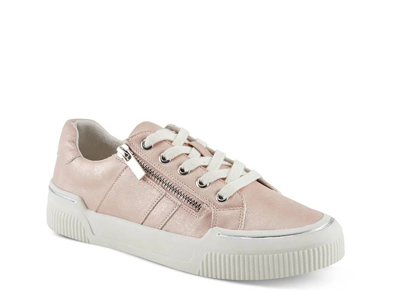 Darah Sneaker