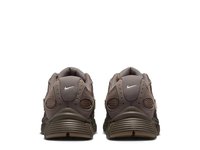 Nike V5 RNR Sneaker - Men's - Free Shipping | DSW
