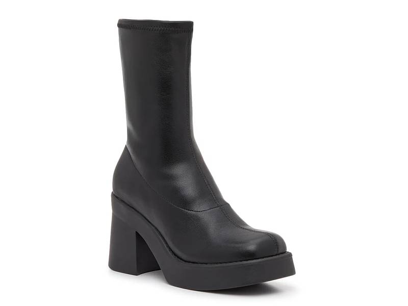 Journee Collection Jaquie Bootie - Free Shipping | DSW