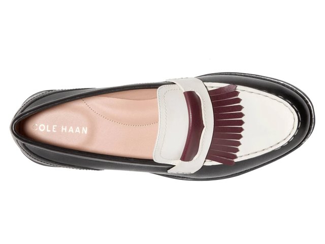 Cole Haan Stassi スタッズ スリッポン ローファー Amazon.com | Cole Haan Women's Stassi Penny Loafers, Biscuit