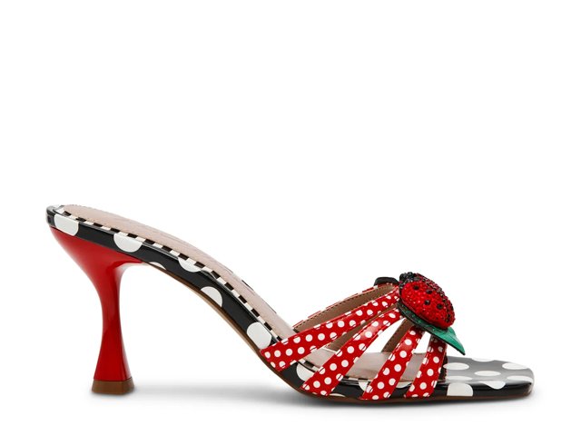 Betsey Johnson Clovr Sandal - Free Shipping | DSW