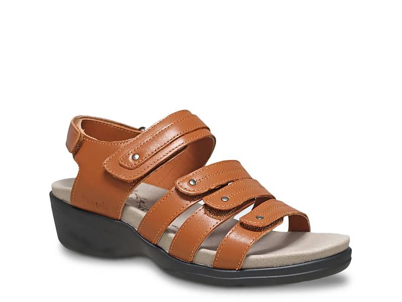 Ainsley Sandal