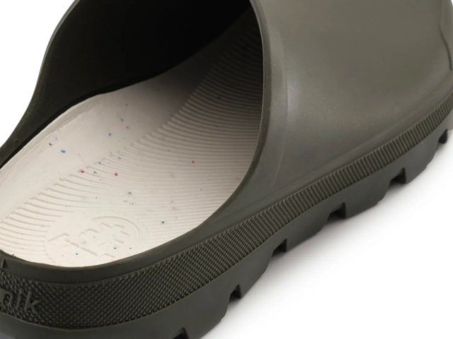 Kamik Nova Clog - Free Shipping | DSW