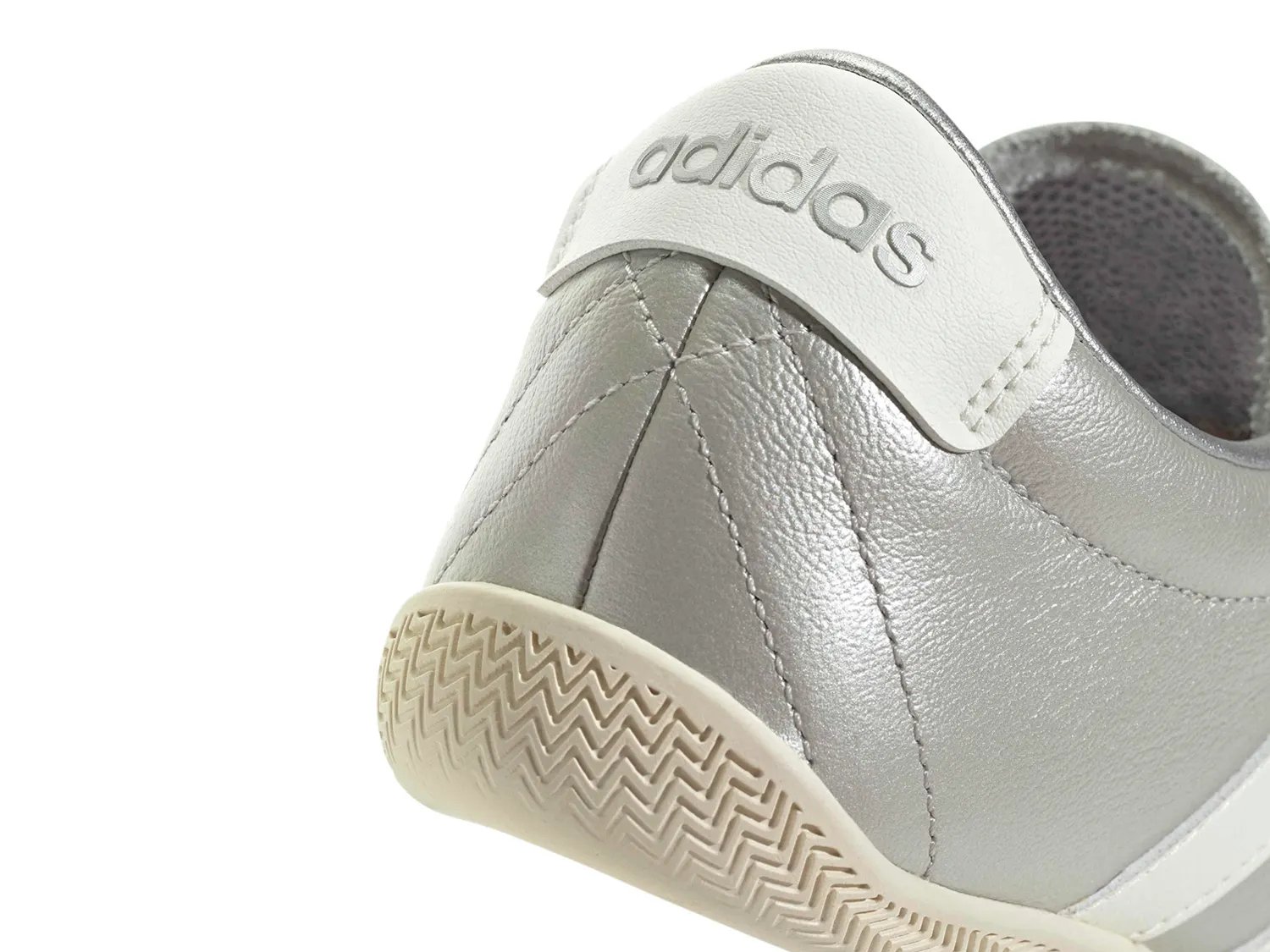 Grand Court Lo Sneaker