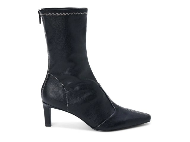 Coconuts by Matisse Clara Boot