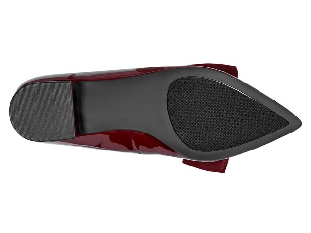 Bandolino Auggie Flat