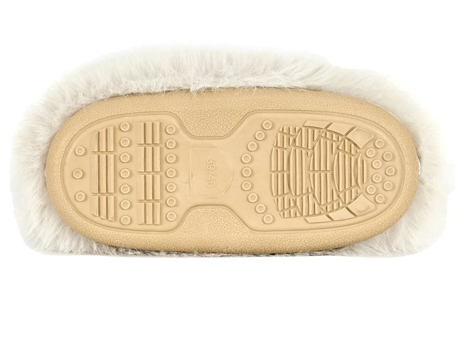 Azalea Wang Dipa Boot