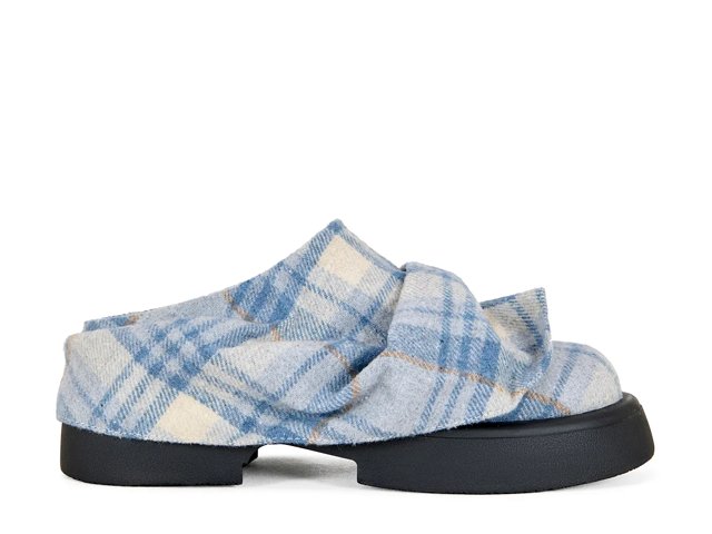 Azalea Wang Semyon Platform Clog