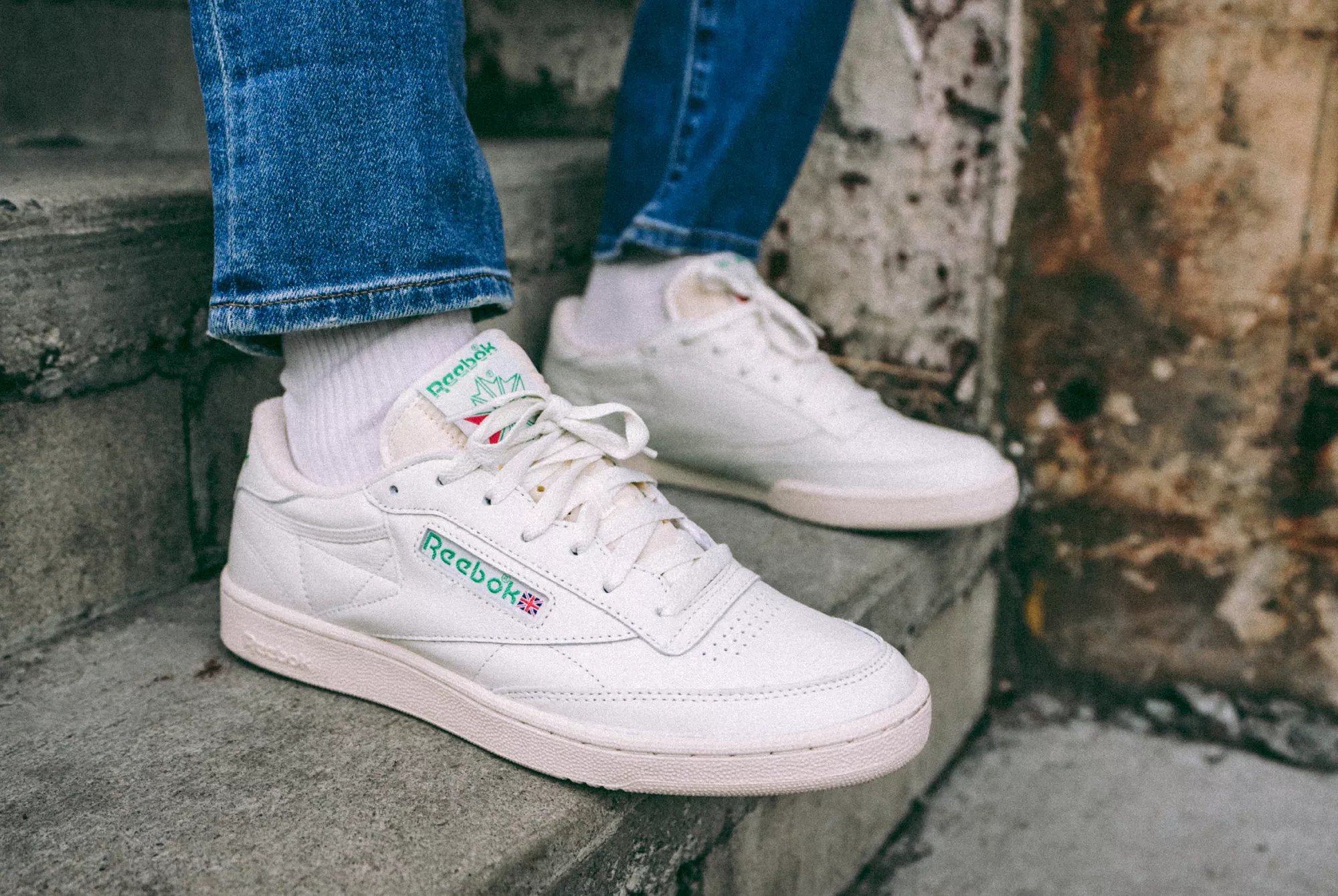 white reebok classics womens