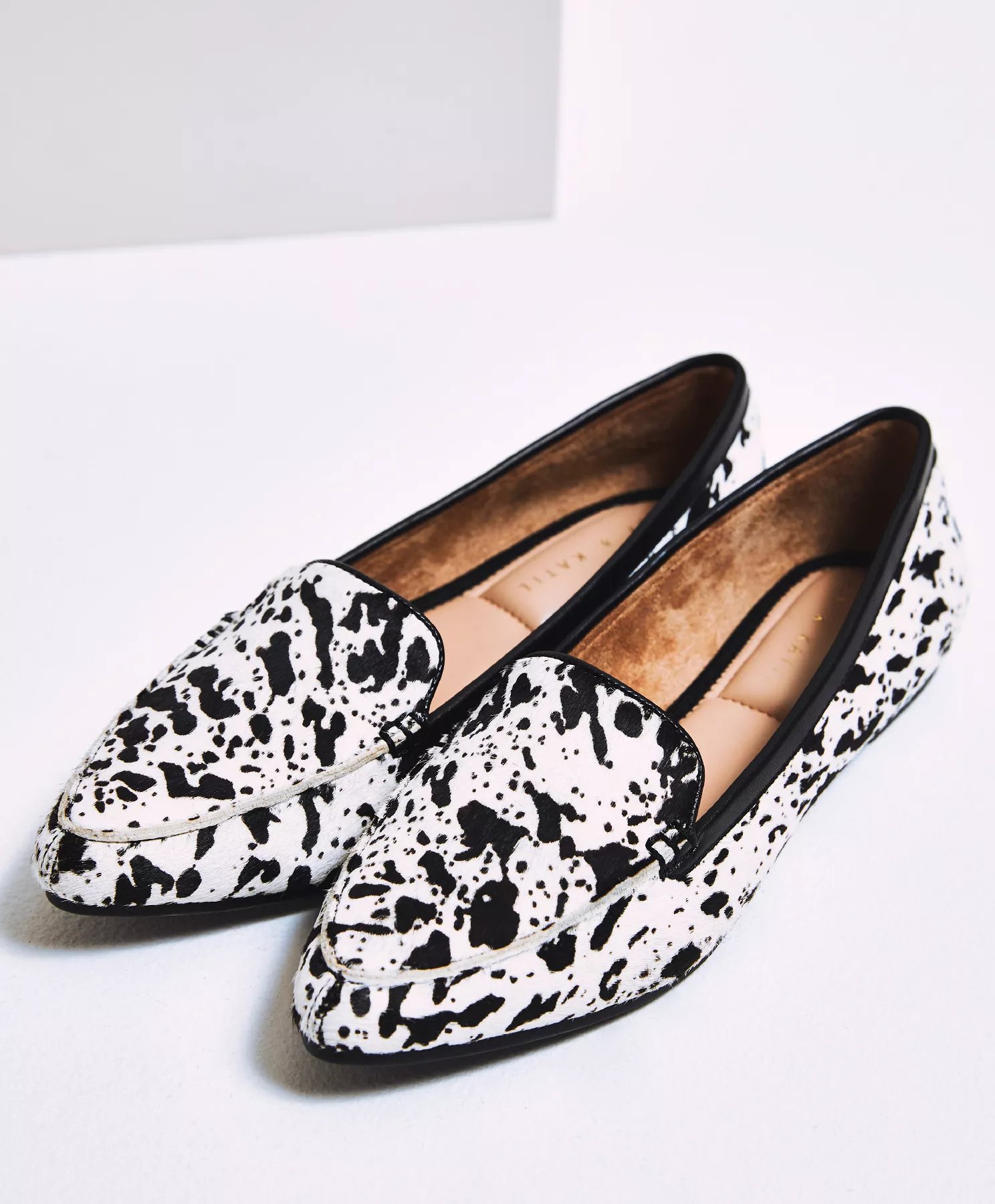 black flat pointed shoes womens