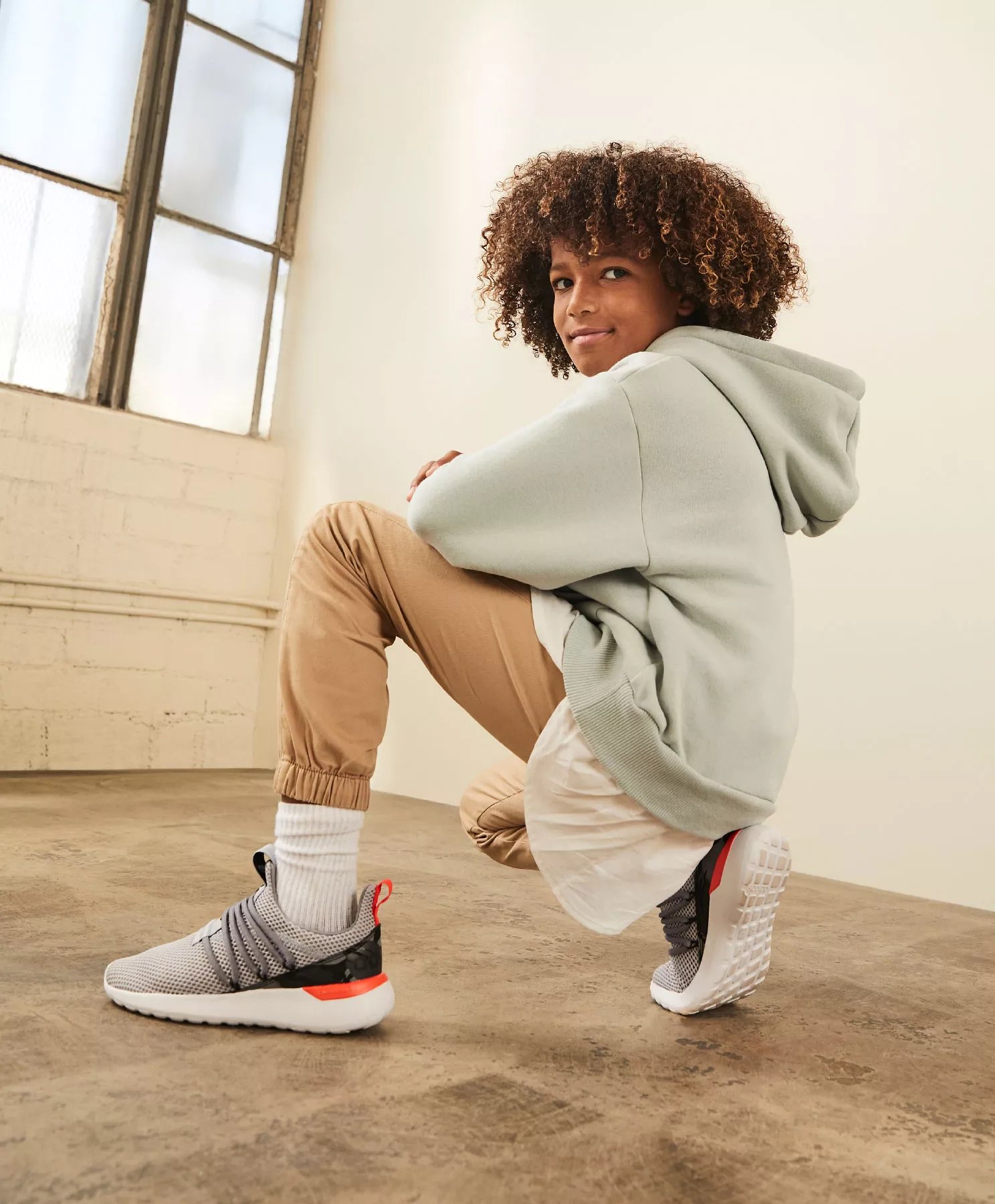dsw kids tennis shoes