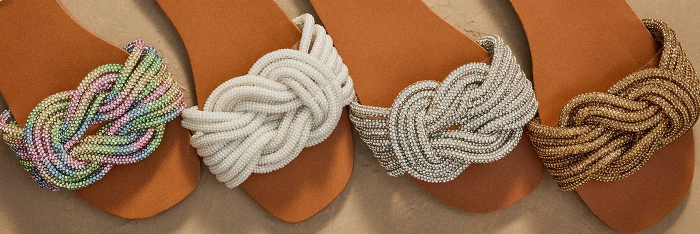 Best Sandals and Flip Flops for Beach Weddings