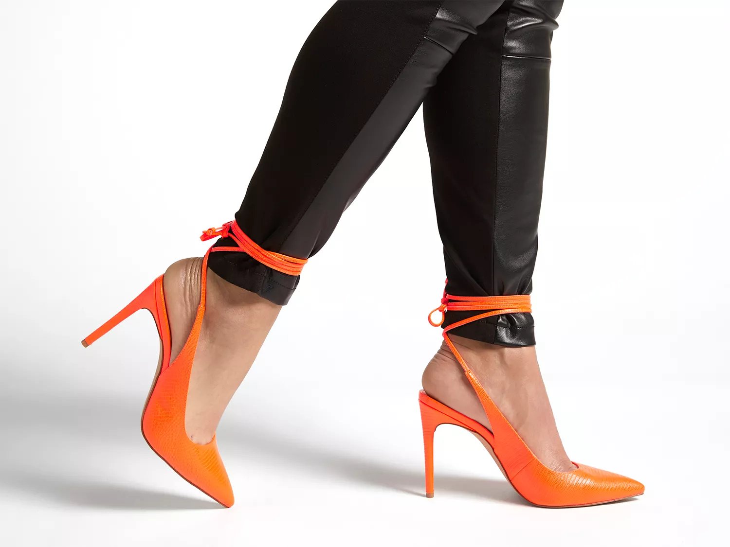 dsw orange pumps