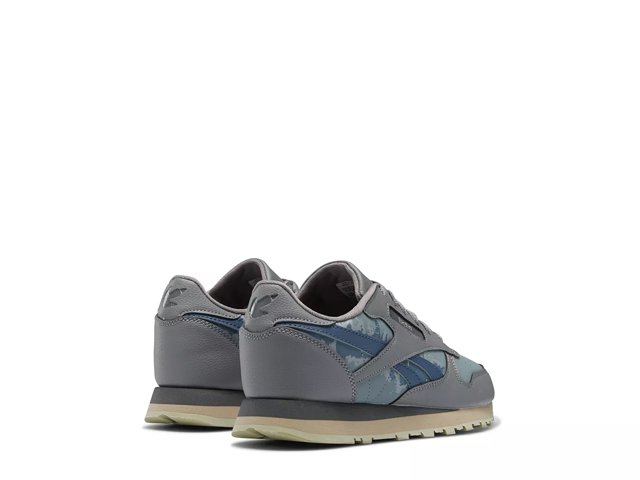 Reebok Jurassic World Classic Leather Sneaker Kids Free