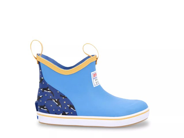 Salmon sisters deck boots online