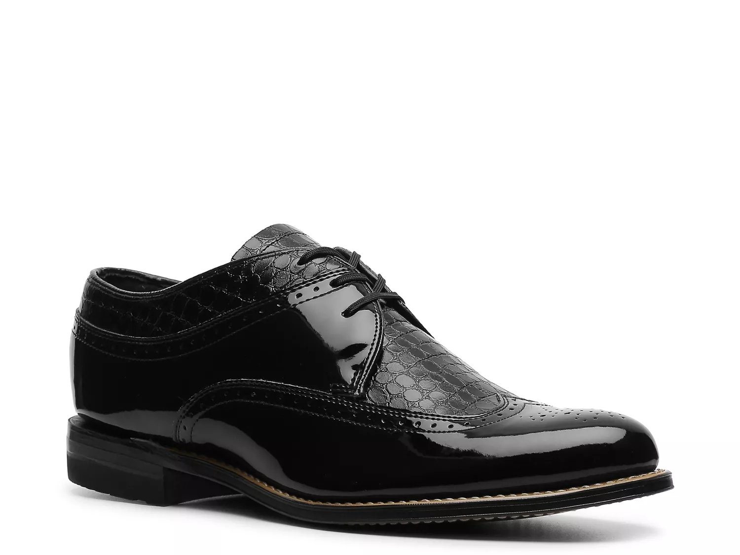 stacy adams dayton wingtip oxford