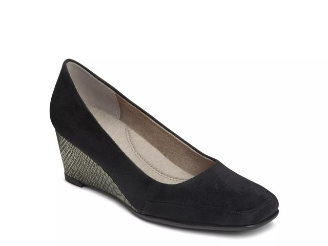 Aerosoles shop wedge pump