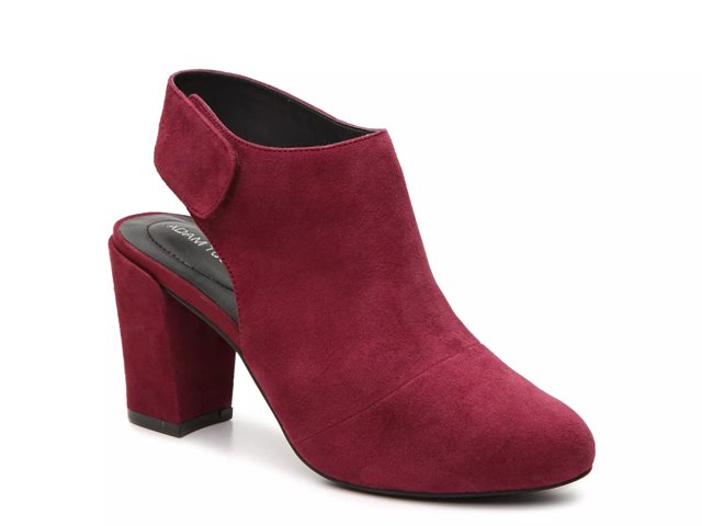 Me too booties clearance dsw