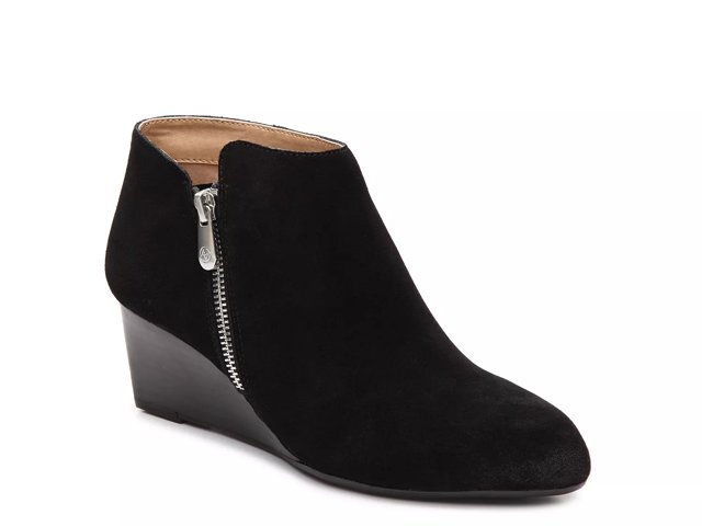 Adrienne vittadini hotsell wedge booties