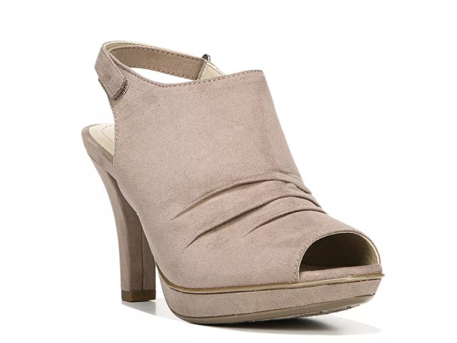 Naturalizer Dooley Sandal